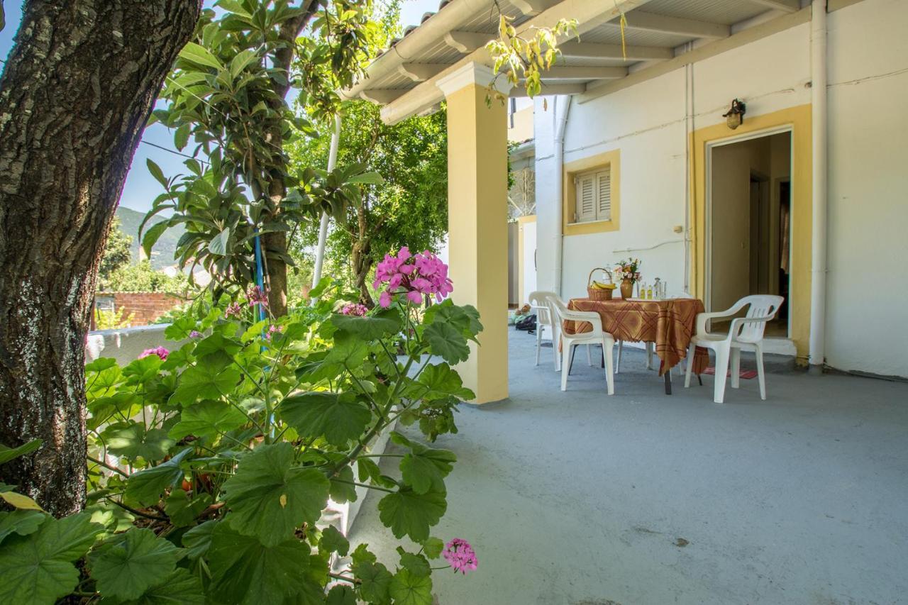 Aggeliki apartments Dassia By Hotelius Kato Korakiana Bagian luar foto