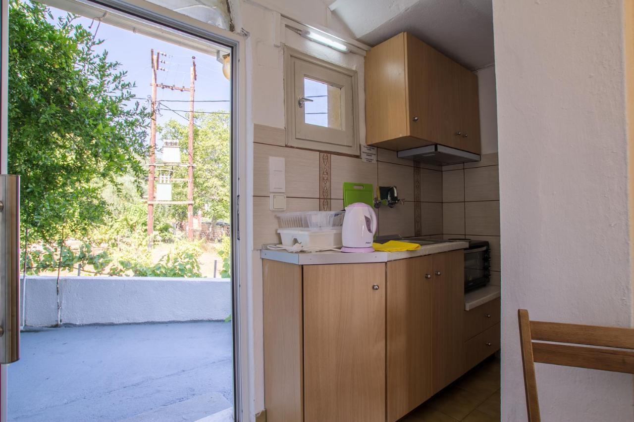 Aggeliki apartments Dassia By Hotelius Kato Korakiana Bagian luar foto