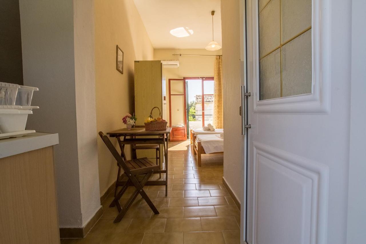 Aggeliki apartments Dassia By Hotelius Kato Korakiana Bagian luar foto